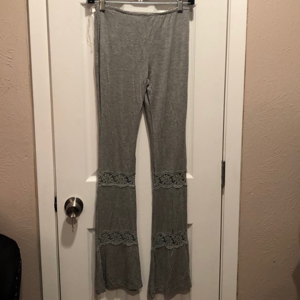 Heather gray lace pant - Picture 3 of 5
